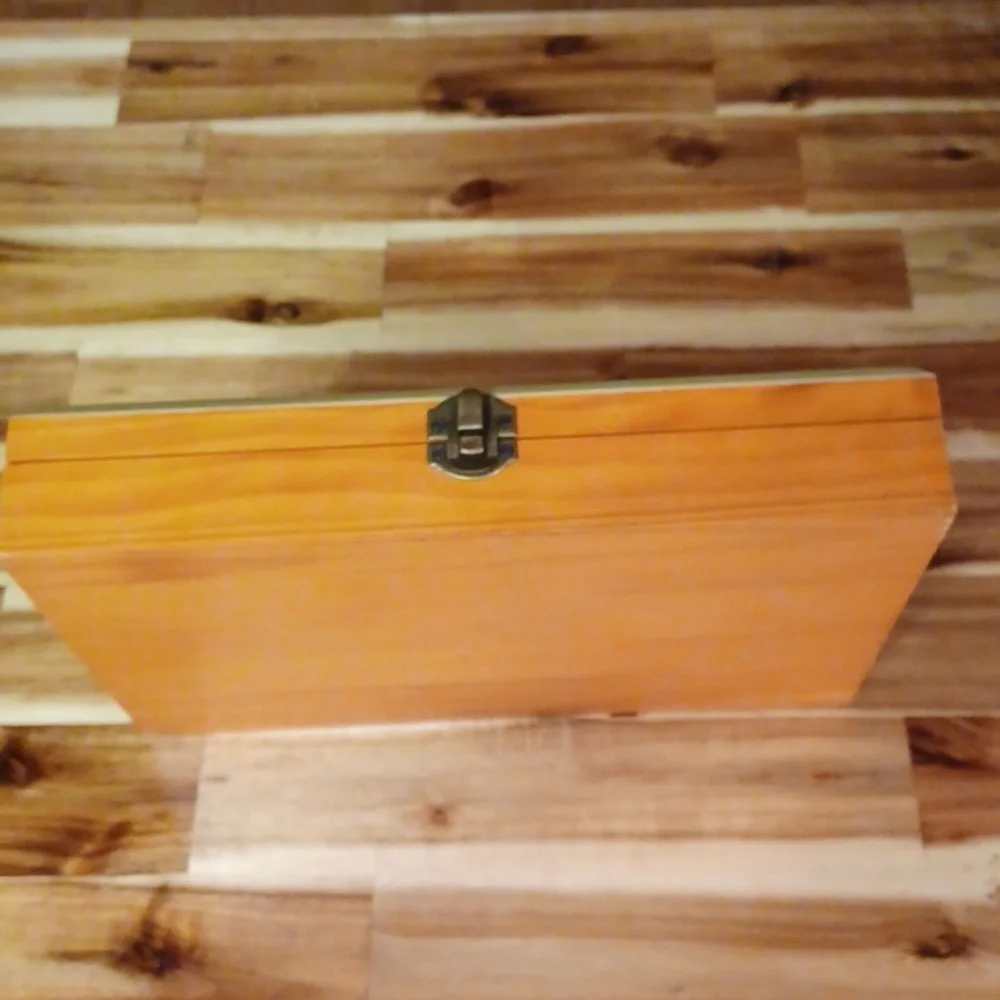Vintage Handmade Unique  Chunky Painted Flowers ExLarge Card Box With Cards